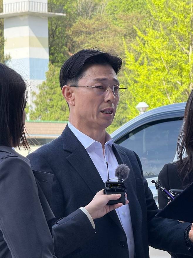 임성근 전 해병대 1사단장이 지난 23일 경기 과천시 정부과천청사 내 고위공직자범죄수사처에 출석하며 질문에 답변하고 있다.ⓒ데일리안 황기현 기자