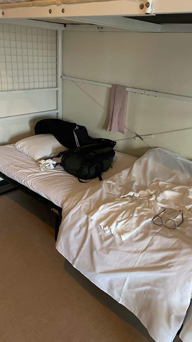 7f9e8372b0f61e852399f594379c701e44a48062f5ac603f6fb94f52d844ec1f4b9eaa71fa98ae0e60fbbb5e72a68384c41e75ac61