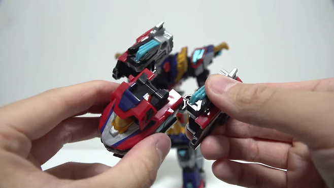 【🦖공룡이 로봇에 6체 합체!】 2025년의 걸작 변형 완구 「렉스 카이저 D6」가 완구 역사에 남는 전설급 로봇 너무 [최강 공룡 미니 포스] 11-29 screenshot.png 현재 일본 장난감 유튜버들이 경악중인 한국 로봇완구 ㅋㅋㅋㅋㅋㅋㅋㅋㅋ