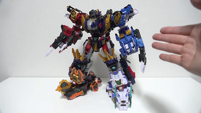 【🦖공룡이 로봇에 6체 합체!】 2025년의 걸작 변형 완구 「렉스 카이저 D6」가 완구 역사에 남는 전설급 로봇 너무 [최강 공룡 미니 포스] 32-31 screenshot.png 현재 일본 장난감 유튜버들이 경악중인 한국 로봇완구 ㅋㅋㅋㅋㅋㅋㅋㅋㅋ