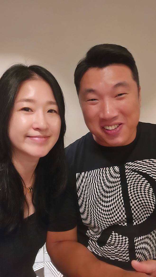 뇌사 장기기증 전까지 19년을 함께 한 김대철씨(오른쪽)와 김연희씨 부부 사진. 사진 김연희씨