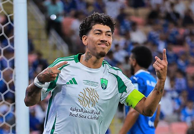 득점 후 기뻐하는 알 아흘리의 피르미누. 로이터연합뉴스