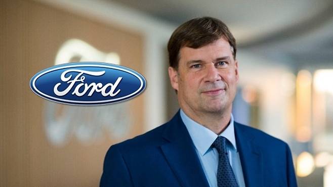 포드 CEO 짐 팔리