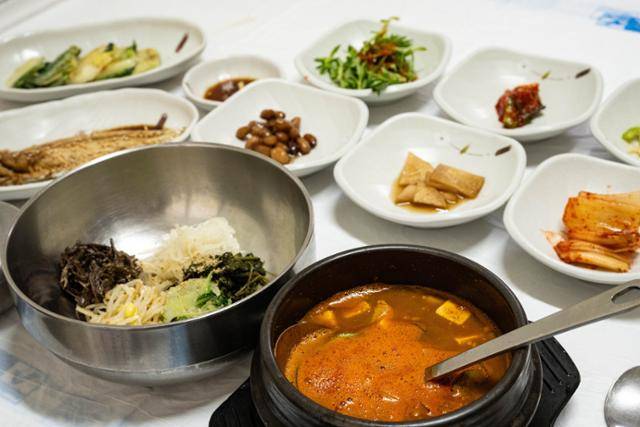 무섬마을 내 무섬식당의 청국장 정식.