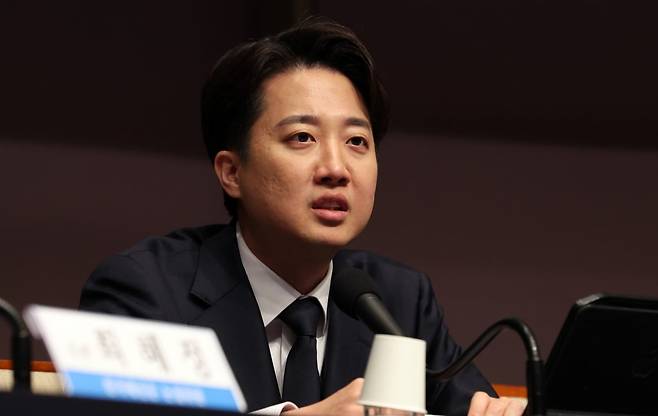 이준석 개혁신당 대통령 후보가 30일 서울 중구 프레스센터에서 열린 관훈토론회에서 발언을 하고 있다. /뉴스1