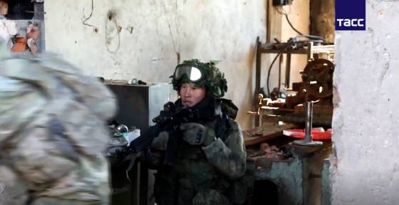 A North Korean soldier on active duty in Kursk is seen in a video released by Russia's state-run Tass News Agency [SCREEN CAPTURE]