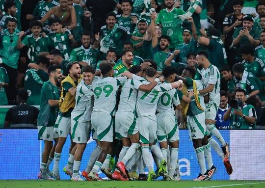 골 세리머니 하는 알아흘리 선수들. 사진[로이터=연합뉴스]