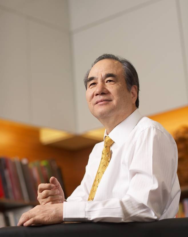 윤석금 웅진 회장.