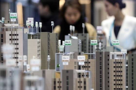 견본주택 내 주택모형도. [사진 = 연합뉴스]