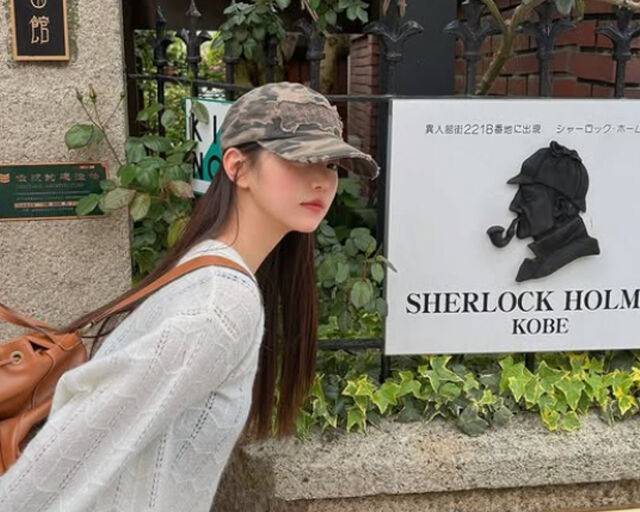 장원영이 화장 기 없는 얼굴로 일본 거리를 돌아다녔다. / 장원영 SNS