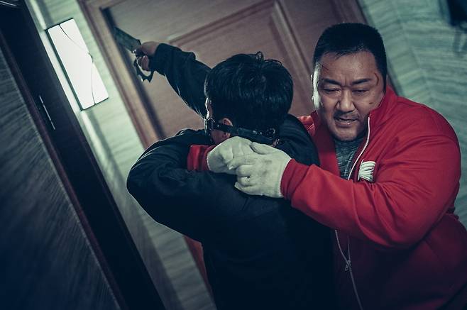 영화 ‘거룩한 밤: 데몬 헌터스’ 스틸, 롯데엔터테인먼트 제공