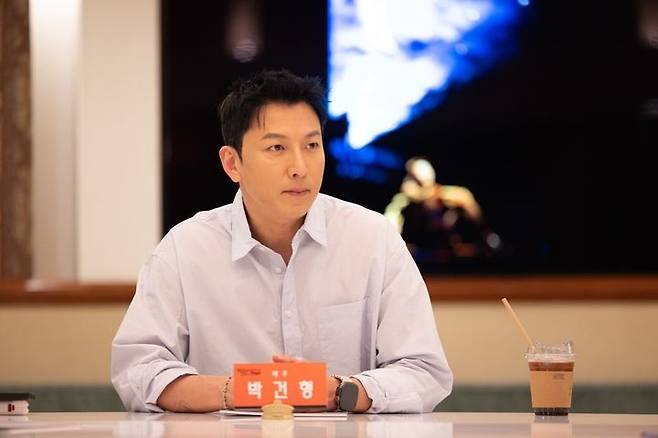 [서울=뉴시스] 30일 서울 서초구 예술의전당에서 열린 라운드인터뷰에 참석한 배우 박건형.(사진=예술의전당 제공) 2025.04.30. photo@newsis.com *재판매 및 DB 금지