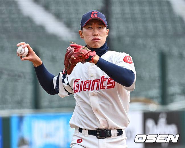 [OSEN=부산, 이석우 기자] 롯데 자이언츠 박승욱 107 2025.03.13 / foto0307@osen.co.kr