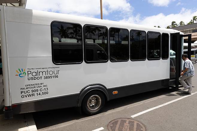 팜투어 고객 전용 알로하 팜 셔틀버스. 사진제공|팜투어