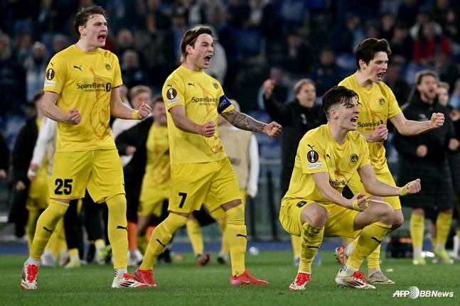 보되/글림트 선수단이 라치오와 유로파리그 8강 승부차기 도중 기뻐하고 있다. /AFPBBNews=뉴스1