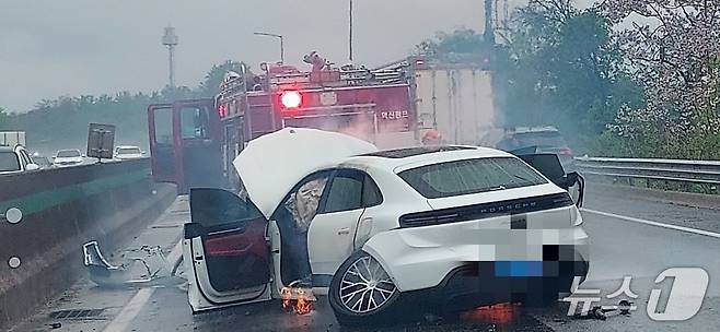 사고 현장 모습.(전북소방 제공. 재판매 및 DB금지)