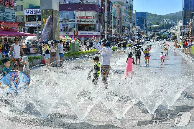 고운바다길 체험분수(해운대구청 제공. 재판매 및 DB 금지)