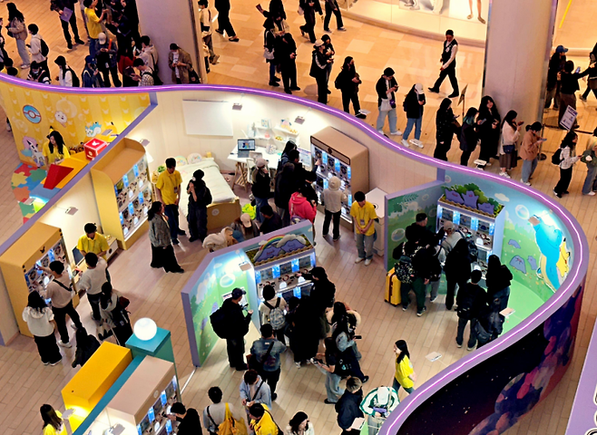 롯데백화점 잠실타운서 열린 포켓몬 팝업. 연합뉴스