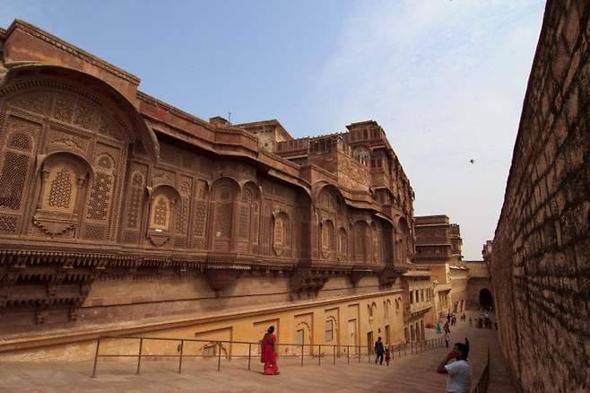 7eee9e2cf5d518986abce8954780746b02012d22