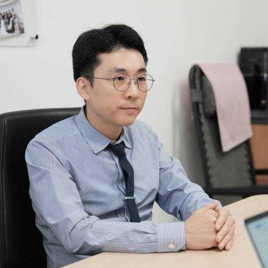 이현욱 UNIST 교수.