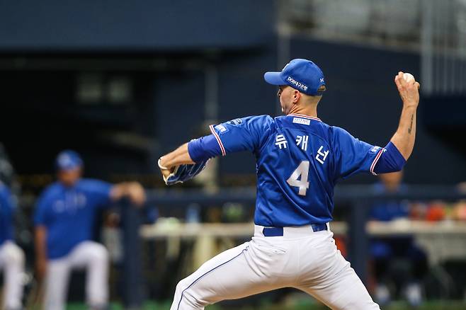 삼성에서 활약할 당시 뛰어난 기량과 팬서비스로 사랑 받은 뷰캐넌. 삼성 제공