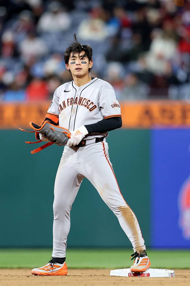 <yonhap photo-0461="">7경기 연속 안타 행진을 이어가는 이정후. [AFP=연합뉴스]</yonhap>