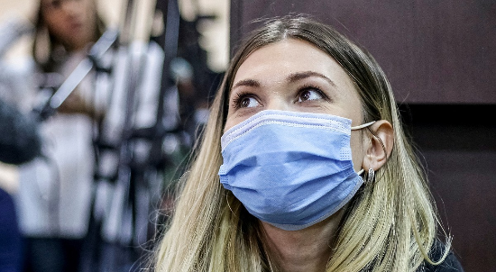 2021년 우크라이나 법정에 섰던 故 빅토리야 로시나 기자.(사진=로이터연합)