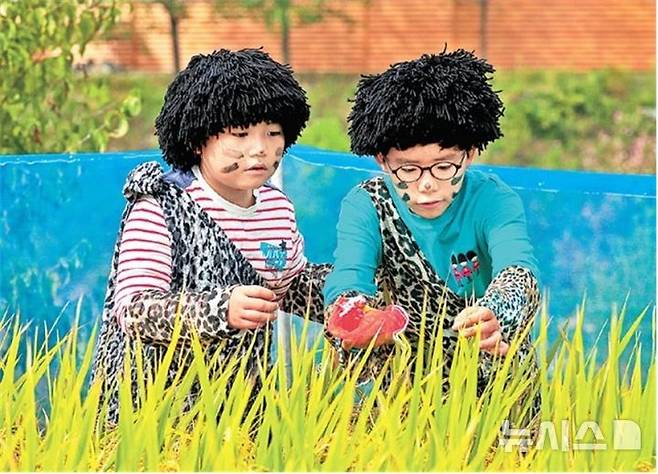 [완주=뉴시스] 완주군 어린이날 축제 코스프레 퍼레이드. *재판매 및 DB 금지