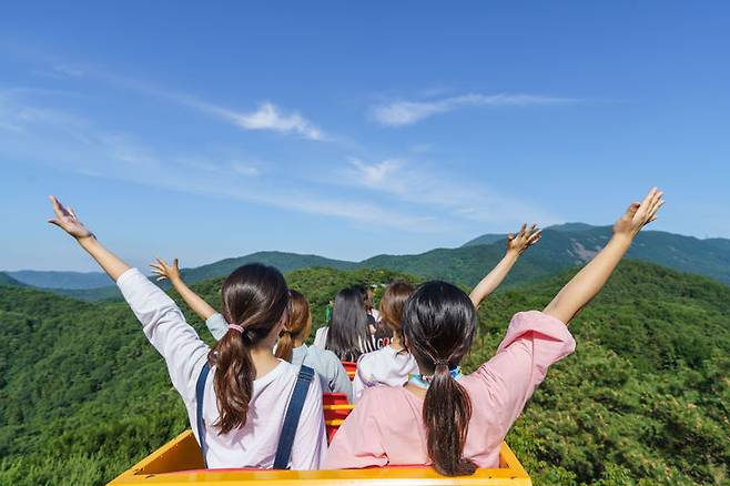 [광주=뉴시스] 광주 무등산 모노레일. (사진=광주시청 제공). photo@newsis.com *재판매 및 DB 금지