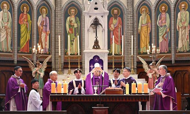 3월 31일 서울 주교좌 명동대성당에서 교황청 전교기구 한국지부 설립 60주년 감사 미사가 거행되고 있다. 한국천주교주교회의 제공