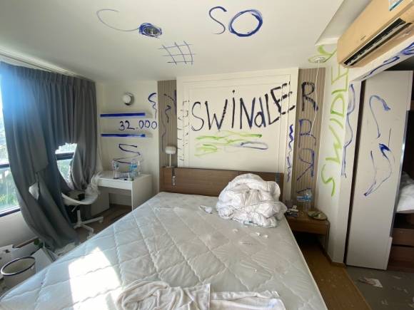 1년간 세 들어 살던 우크라이나 관광객이 보증금 갈등으로 망가뜨리고 도망간 태국 푸껫의 한 아파트. 페이스북 캡처