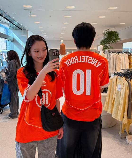 유후 나츠키(왼쪽)와 우에다 아야세. /사진=유후 나츠키 SNS 갈무리