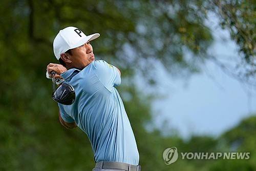 제임스 한의 티샷. [게티/AFP=연합뉴스]