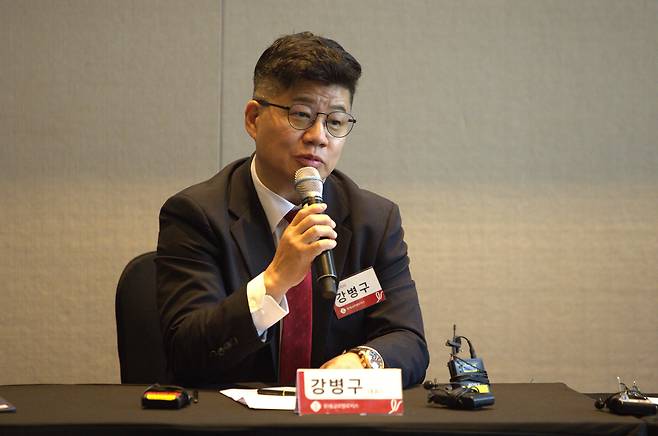 강병구 롯데글로벌로지스 대표이사가 21일 기업설명회에서 롯데글로벌로지스의 사업 전략과 비전을 설명하고 있다. /롯데글로벌로지스 제공