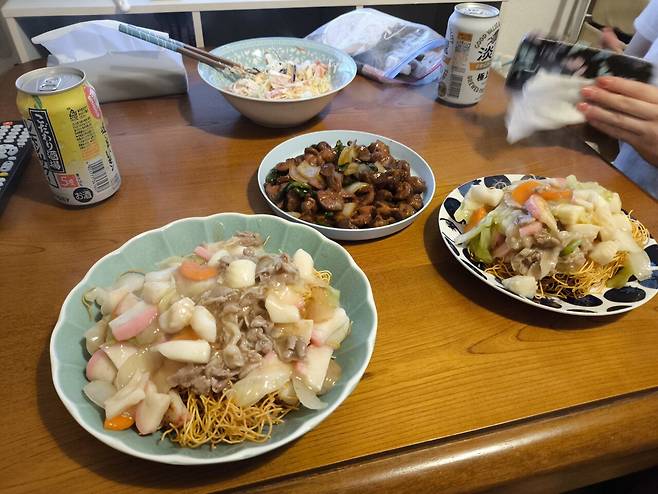 IMG_20250501_185028.jpg 일본 쌀값 비싸다길래 한국 쌀 3kg 들고 여친집 갔다가 사라우동 얻어먹음ㅋㅋ