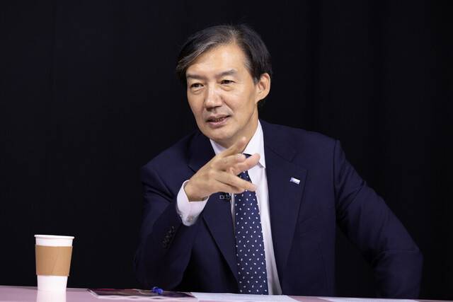 2024년 11월4일 조국혁신당 조국 전 대표가 한겨레신문사 스튜디오에서 한겨레21과 인터뷰하고 있다. 박승화 선임기자 eyeshoot@hani.co.kr