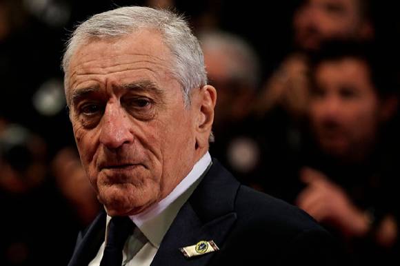 로버트 드니로가 지난 2023년 5월 프랑스 칸에서 열린 제76회 칸 영화제에서 포즈를 취하고 있다. [사진=AFP/연합뉴스]