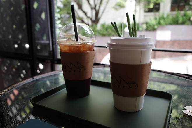 서울 강남구 도산대로에 위치한 '카페 안나'의 아메리카노. 사진=이준형 블루밍비트 기자