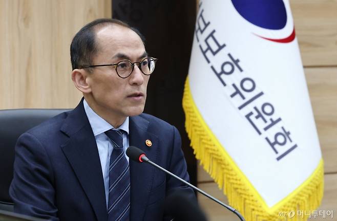 고학수 개인정보보호위원회 위원장이 27일 서울 종로구 정부서울청사에서 개인정보위원회 출입기자단 정례 브리핑을 하고 있다. /사진=뉴스1