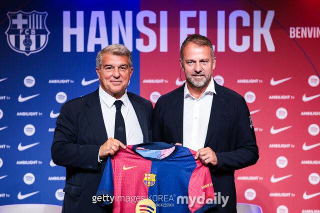 2024-2025시즌을 앞두고 FC 바르셀로나에 부임한 한지 플릭 감독. /게티이미지코리아