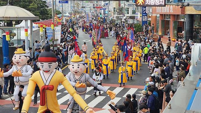 경상좌수사 행렬. [수영구 제공]