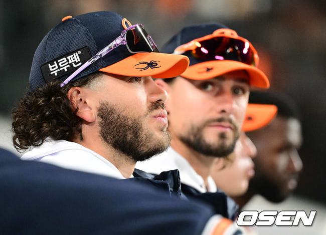 폰세(왼쪽)와 와이스./OSEN DB