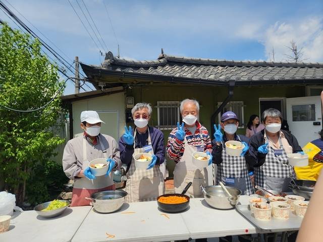 ▲ 원주 원인동마을관리소에서 비빔밥 나눔 데이 행사가 열렸다.