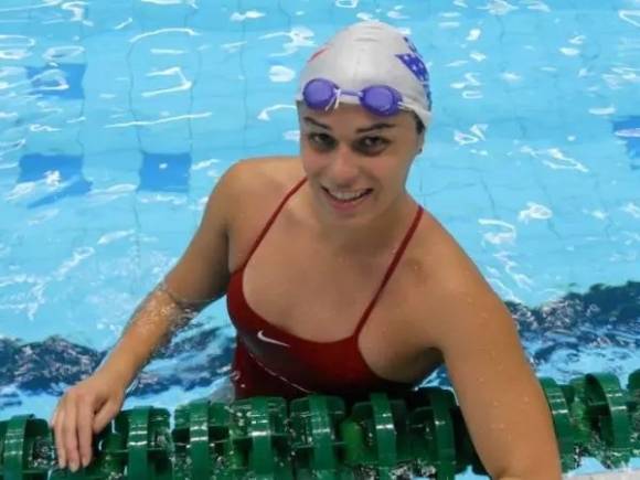 2일(현지시간) 폭스뉴스에 따르면 성전환 선수 아나 칼다스(47·사진)는 지난달 말 텍사스주 샌안토니오에서 열린 마스터스 수영(U.S. Masters Swimming) 대회에 참가해 5개 개인 전종목에서 1위를 차지했다. 칼다스 페이스북