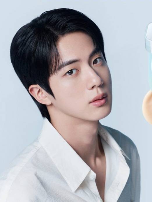 방탄소년단 진, 올리브영 1위 꿰찼다..라네즈 '크림스킨' 이어 '뮤이 쿠션'도 전체 'No.1'