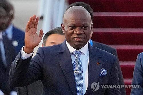 브리스 올리귀 응게마 가봉 대통령 [AP 연합뉴스 자료사진. 재판매 및 DB 금지]