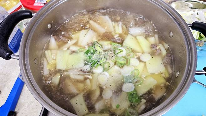 20250503_115359.jpg 혼자사는 동생 구호식량 해주기