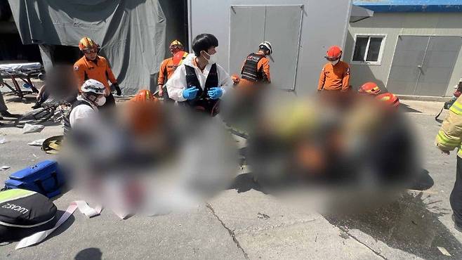 IMG_5055.jpeg [속보] 전주 제지공장서 직원 5명 맨홀 빠져.. 2명 심정지