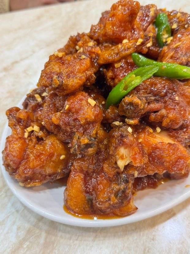 rvMcuE.jpg 좋아하는 사람들은 엄청 좋아하는 인천 신포 닭강정