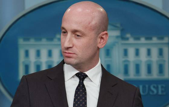 스티븐 밀러 백악관 부비서실장이 지난 2월 20일 미국 워싱턴 D.C. 백악관 브리핑룸에서 브리핑하고 있다. 로이터=연합뉴스